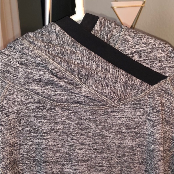 Lululemon Hoodie - Picture 5 of 5
